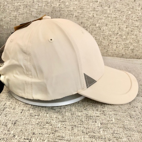 Champion InstaDry Adjustable Cap - Picture 5 of 9